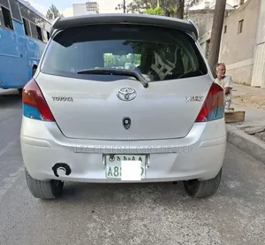 Toyota Yaris 2009