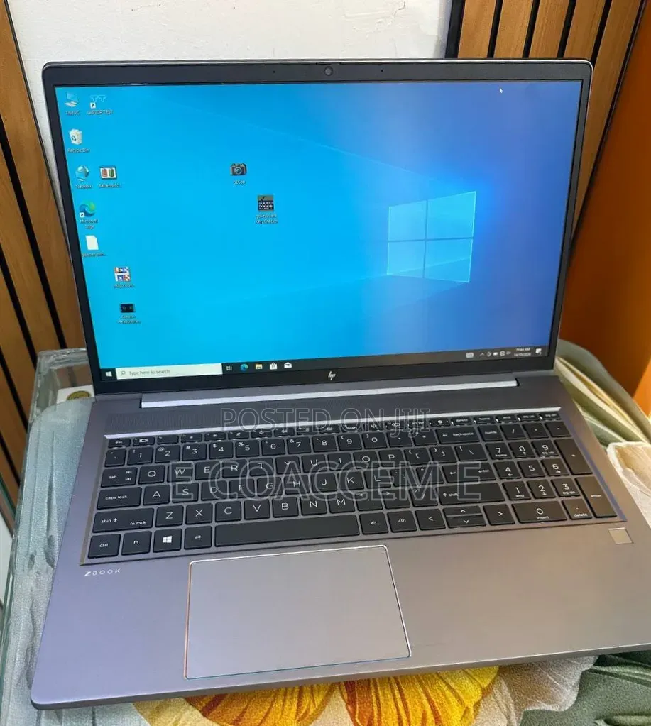New Laptop HP ZBook Studio G8 16GB Intel Core i7 SSD 512GB