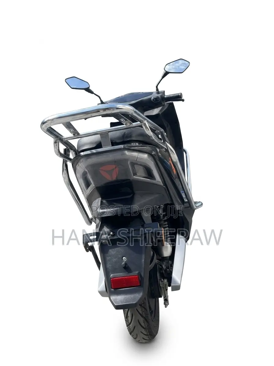 Yadea E8S Pro 2025 Black