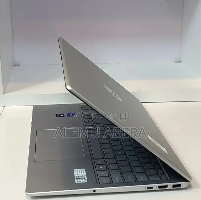 New Laptop HP Stream Notebook 16GB Intel Core i7 SSD 1T