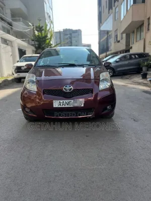Toyota Yaris 2010 Burgundy
