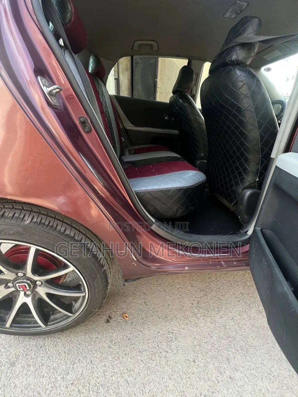 Toyota Yaris 2010 Burgundy