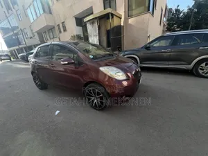 Toyota Yaris 2010 Burgundy