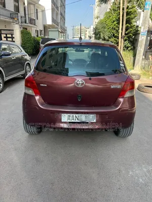 Toyota Yaris 2010 Burgundy
