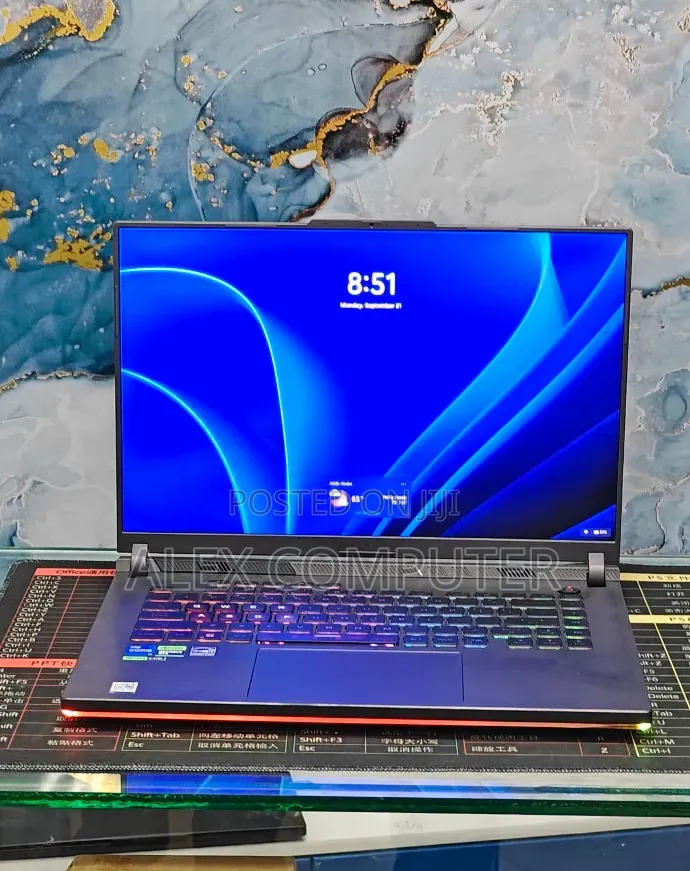 New Laptop Asus ROG Strix G16 G614 16GB Intel Core i7 SSD 1T