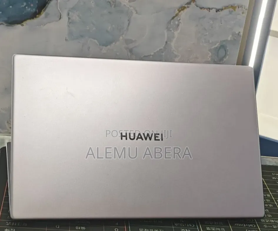 New Laptop Huawei Matebook D 15 8GB Intel Core i3 SSD 256GB