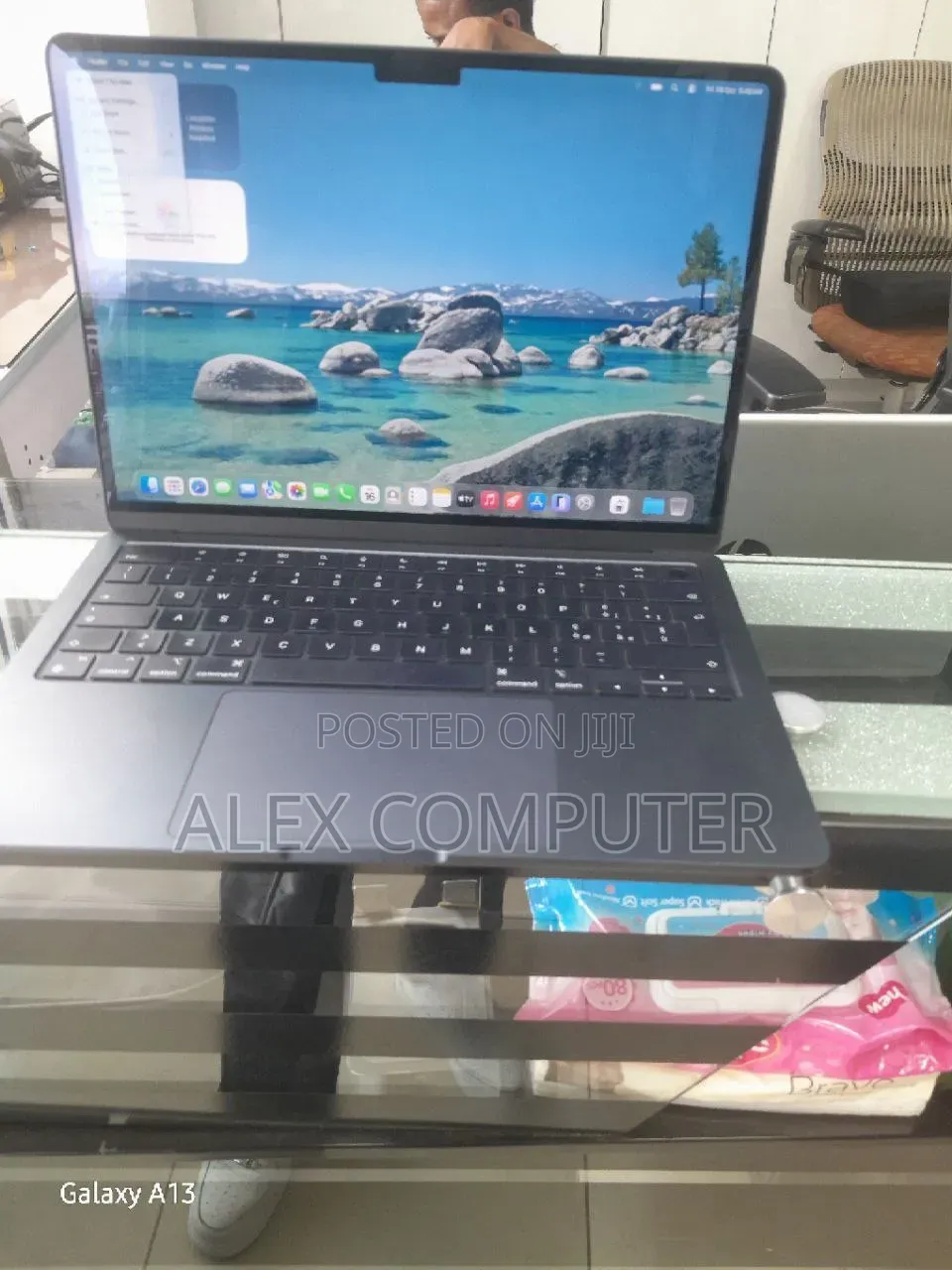 New Laptop Apple MacBook Air 2022 M2 24GB Apple M2 SSD 512GB