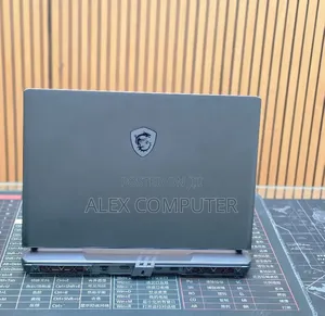 New Laptop MSI Vector GP68 HX 13V 32GB Intel Core i9 SSD 1T