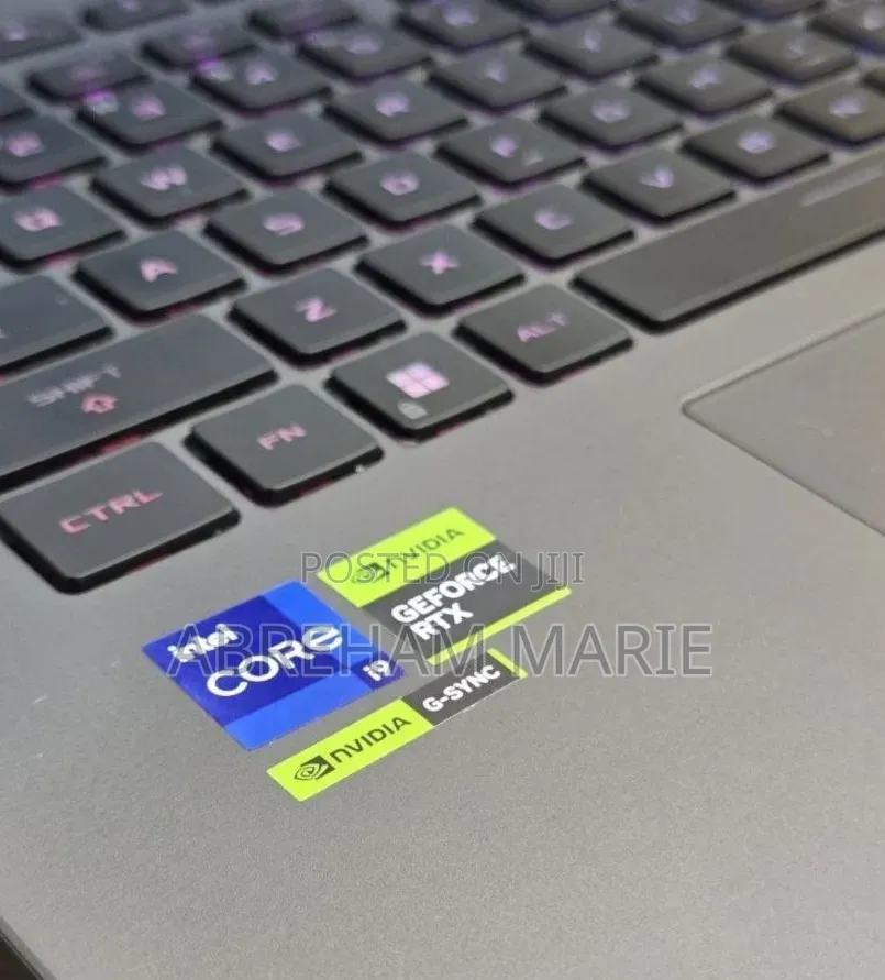 New Laptop Asus ROG Strix G18 40GB Intel Core i9 SSD 1T