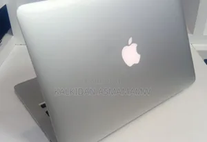 New Laptop Apple MacBook 2013 8GB Intel Core i5 SSD 256GB