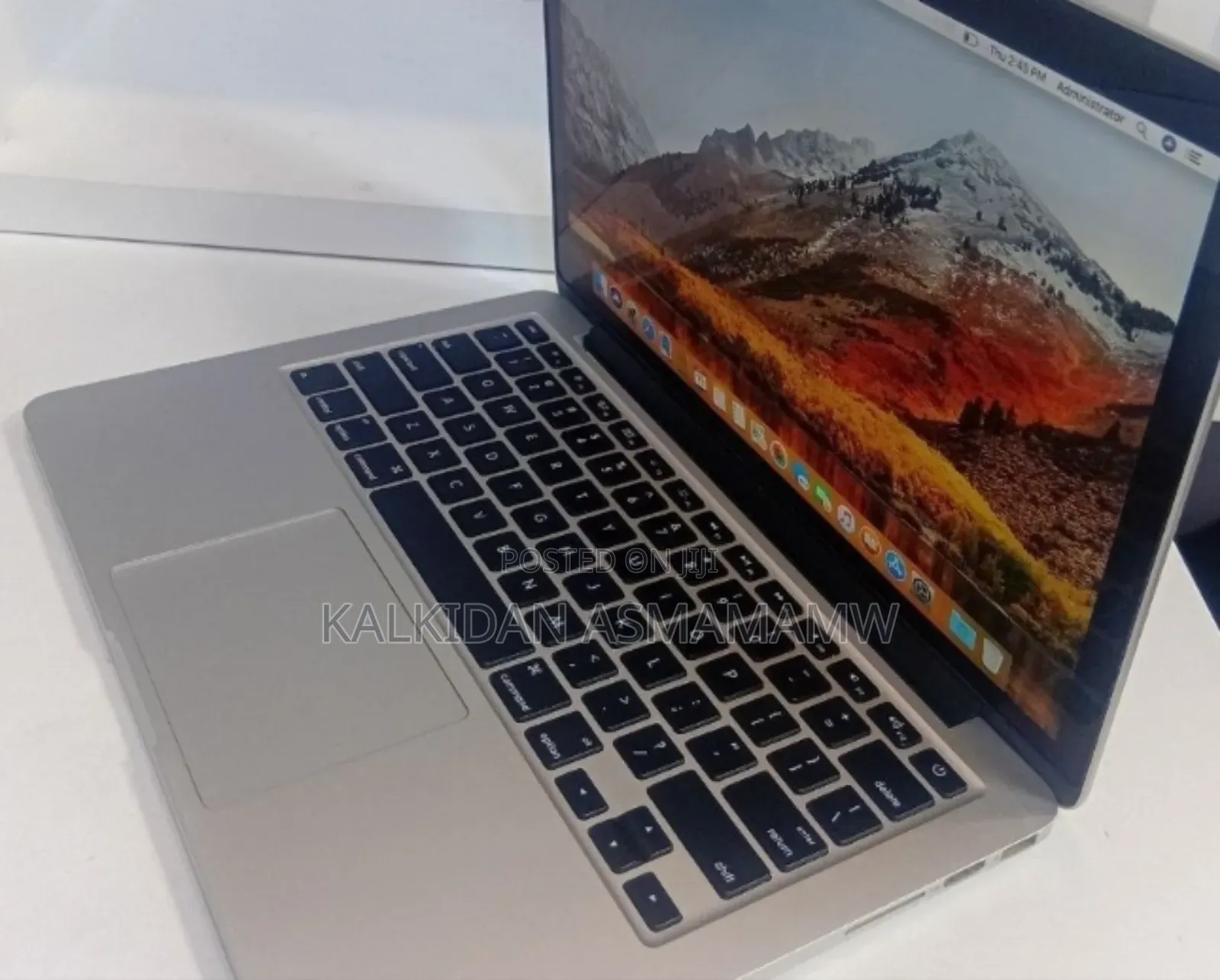 New Laptop Apple MacBook 2013 8GB Intel Core i5 SSD 256GB