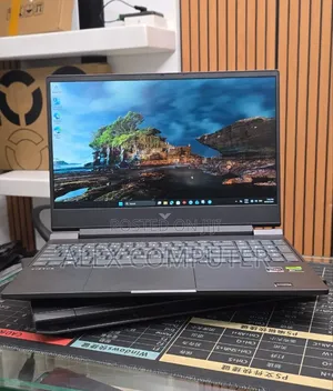 New Laptop HP Victus 16 16GB AMD Ryzen 7 SSD 512GB
