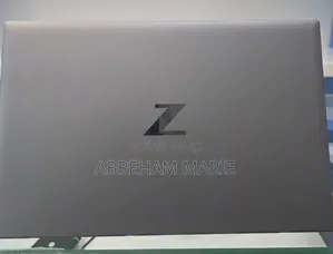 New Laptop HP ZBook Firefly G8 16GB Intel Core i7 SSD 512GB