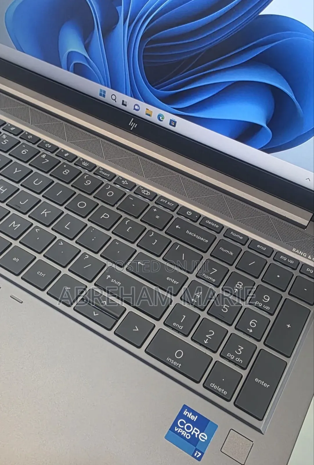New Laptop HP ZBook Firefly G8 16GB Intel Core i7 SSD 512GB