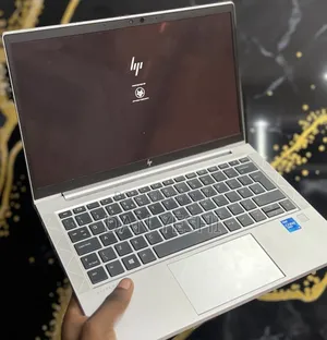 New Laptop HP EliteBook 830 G8 16GB Intel Core i5 SSD 512GB