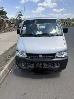 Suzuki Eeco 2024 Silver