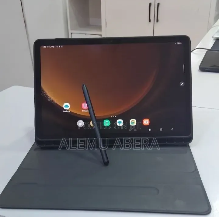 New Samsung Galaxy Tab S9 FE 128 GB Black