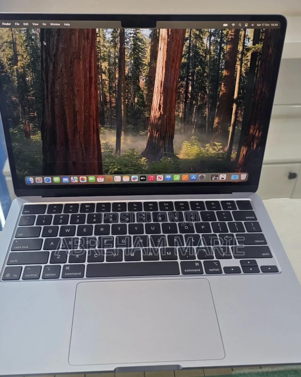 New Laptop Apple MacBook Air 2025 M4 16GB Apple M4 SSD 512GB
