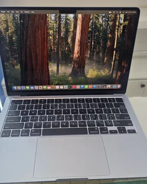 New Laptop Apple MacBook Air 2025 M4 16GB Apple M4 SSD 512GB