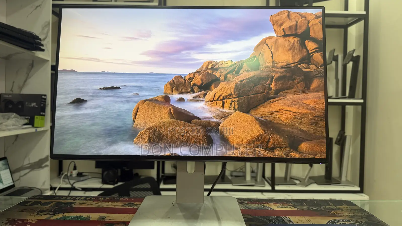 Dell UltraSharp 4K Monitor U2718Q