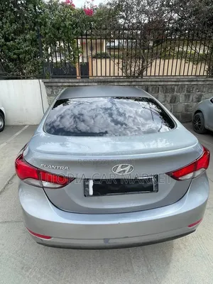 Hyundai Elantra 2014 Silver