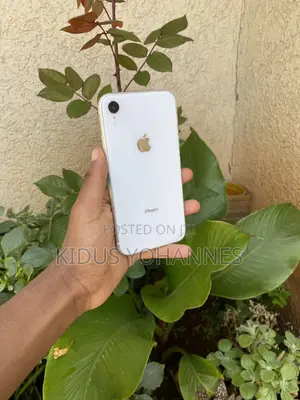 Apple iPhone XR 256 GB White