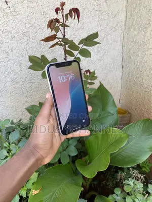 Apple iPhone XR 256 GB White