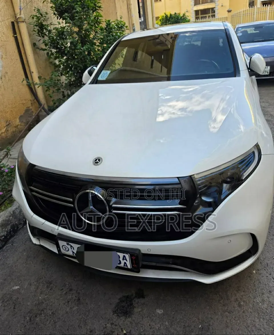 Mercedes-Benz EQE 2024 White