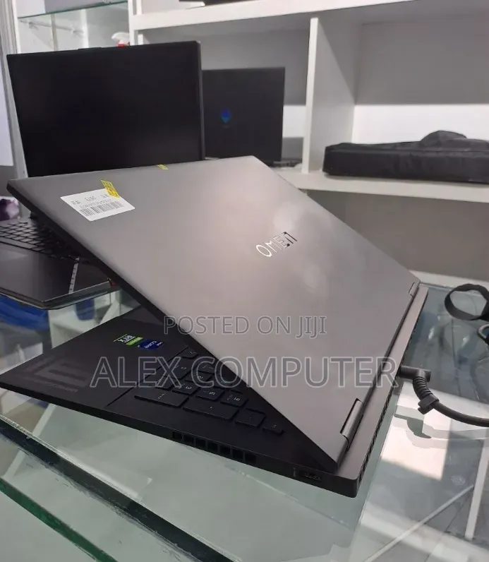 New Laptop HP Omen 16 16GB Intel Core i9 SSD 1T