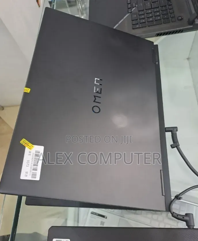 New Laptop HP Omen 16 16GB Intel Core i9 SSD 1T