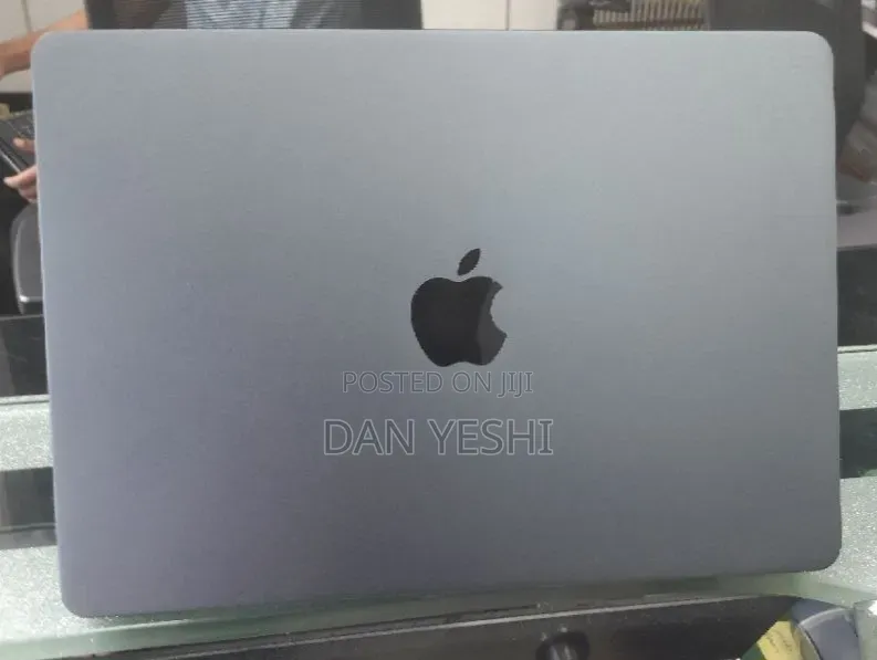 New Laptop Apple MacBook Air 24GB Apple M3 SSD 512GB