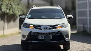 Toyota RAV4 2013 White