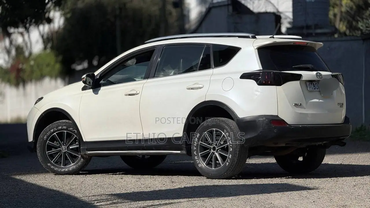 Toyota RAV4 2013 White