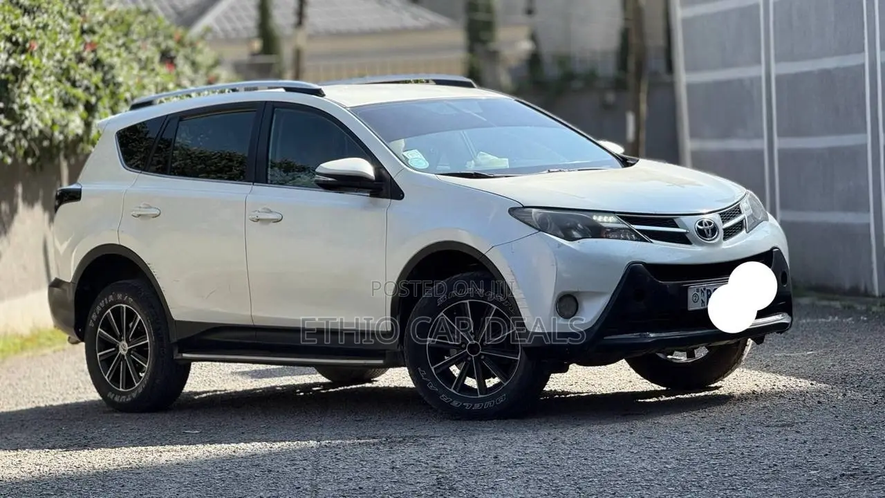 Toyota RAV4 2013 White