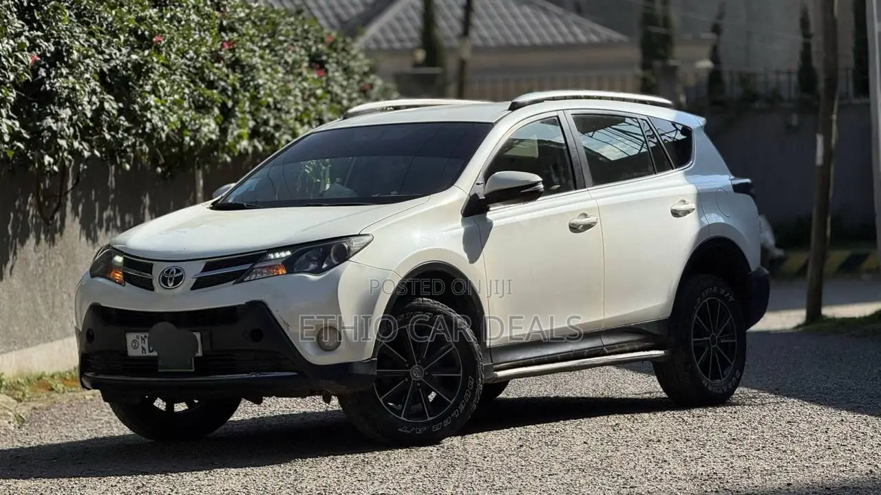 Toyota RAV4 2013 White