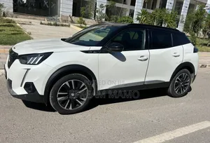 Peugeot 2008 2021