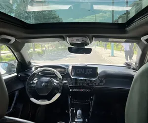 Peugeot 2008 2021