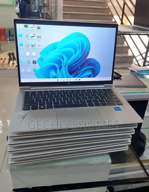 New Laptop HP EliteBook 830 G8 16GB Intel Core i5 SSD 512GB