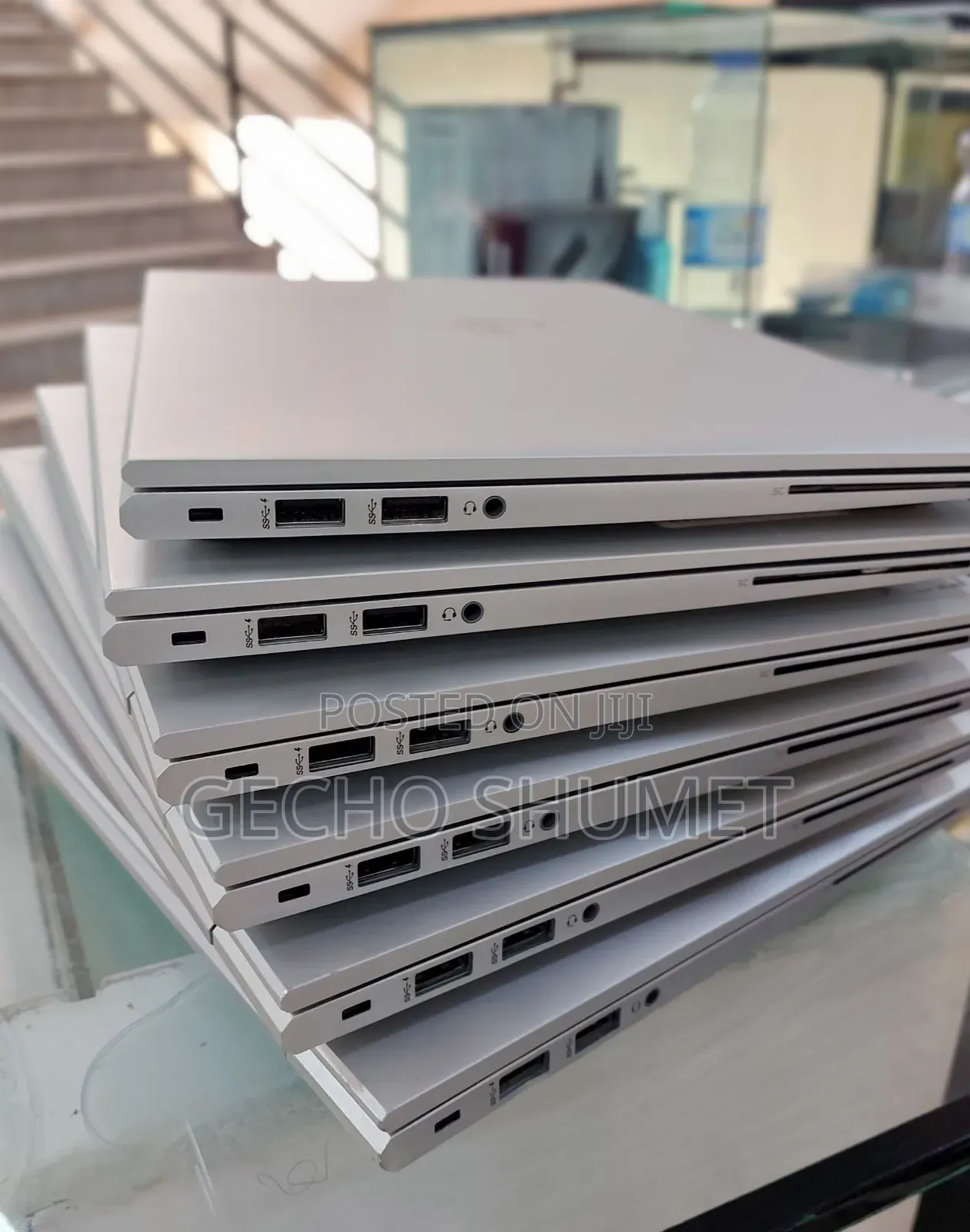 New Laptop HP EliteBook 830 G8 16GB Intel Core i5 SSD 512GB