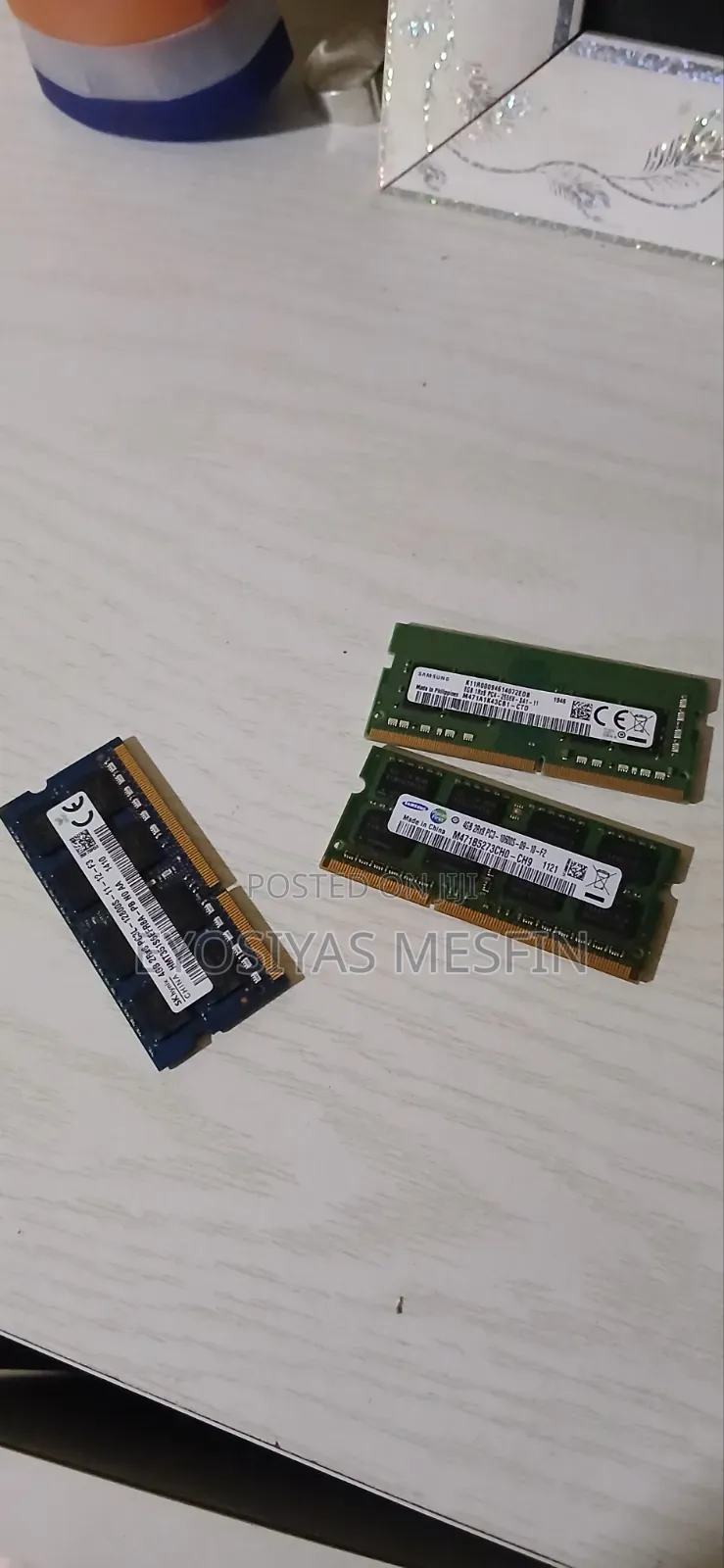 DDR4 RAM (Double Data Rate 4 Synchronous Dynamic Random-Access Memory)