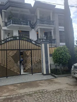 7bdrm House in Adis Ababa, Bole for sale