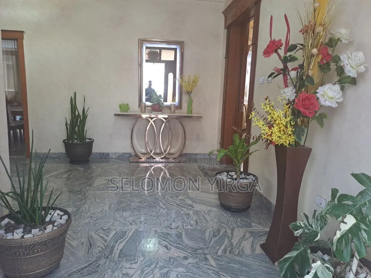 7bdrm House in Adis Ababa, Bole for sale