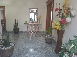 7bdrm House in Adis Ababa, Bole for sale