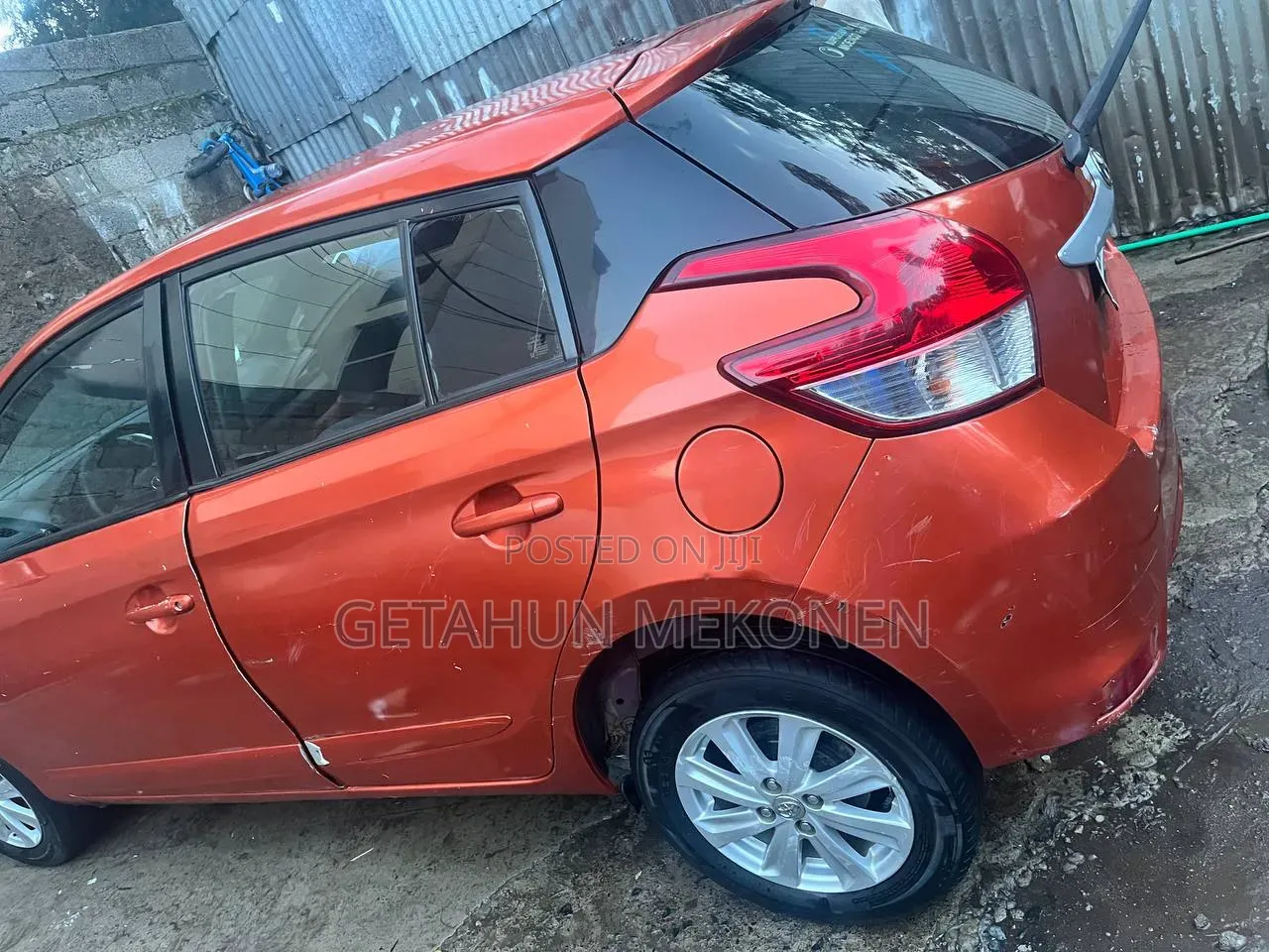 Toyota Yaris 2018 Red
