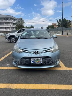 Toyota Yaris 2015 Blue