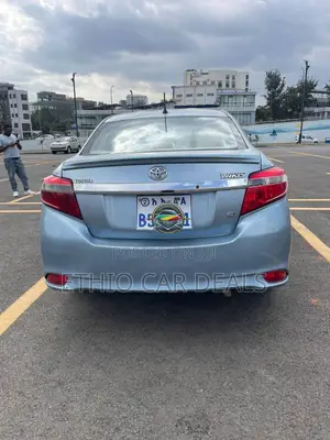 Toyota Yaris 2015 Blue