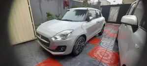 Suzuki Swift 2022 Silver