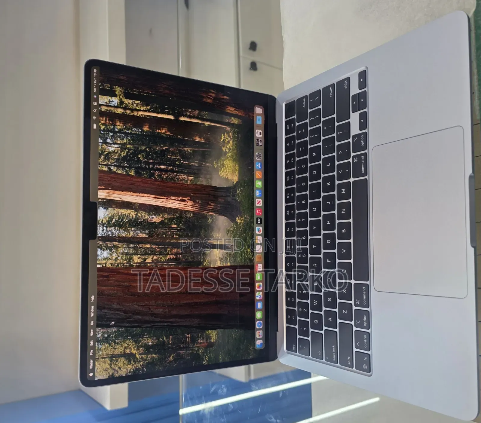 New Laptop Apple MacBook Air 2025 M4 16GB SSD 512GB