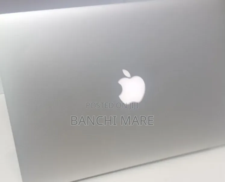 New Laptop Apple MacBook Pro 2013 8GB Intel Core i5 SSD 256GB