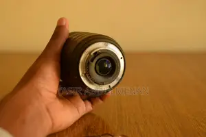 Nikon AF-S DX Nikkor 55-300mm F/4.5-5.6g ED VR